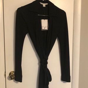 Diane von Furstenburg New Jeanne Two black wrap